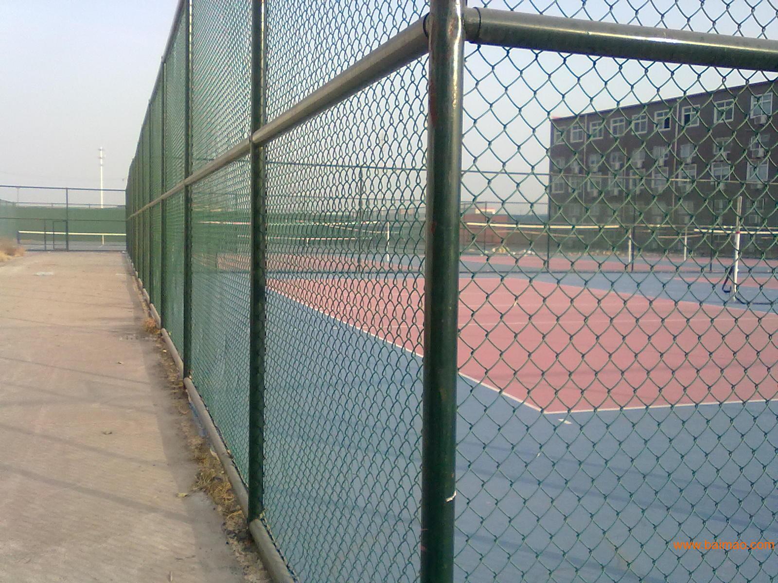 肇庆足球场围栏网、广州乒乓球场隔离网定做惠