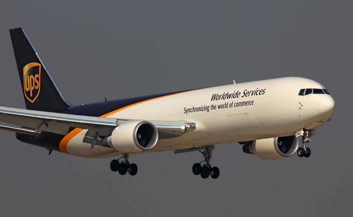 国际物流电话客服 wKgAFFc8C9iAIB1-AAK_JyhxByM849.jpg