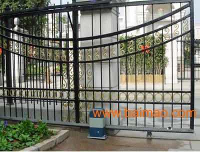 伸缩门安装的视频 wKgAFFSAfRSAYveuAACOzi0x_K0124.jpg