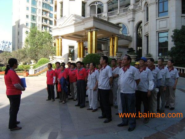 合肥商场保洁托管报价|商场保洁托管外包服务