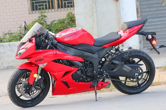 川崎zx-6r红色跑车 新车销售价格