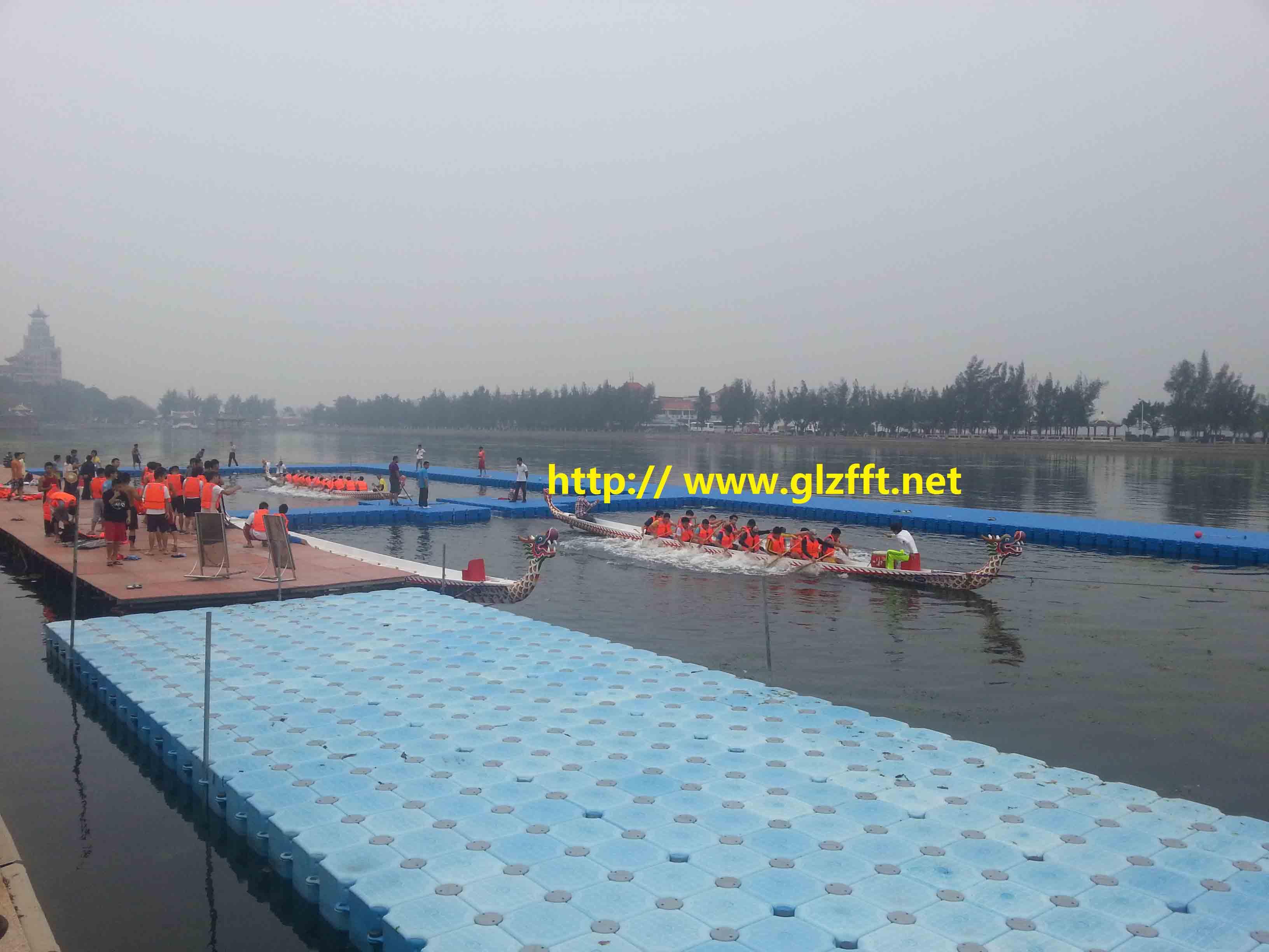 一个鹤字立在水上看图猜成语_看图猜成语(2)