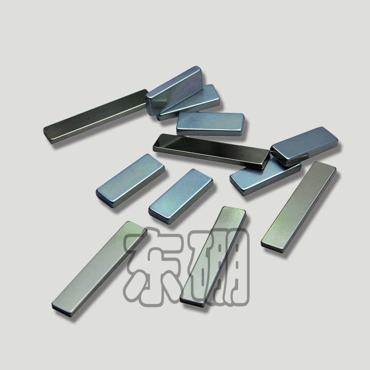 钕铁硼方块强力磁铁,订做镀镍方块强磁,n35强力磁厂家/批发/供应商