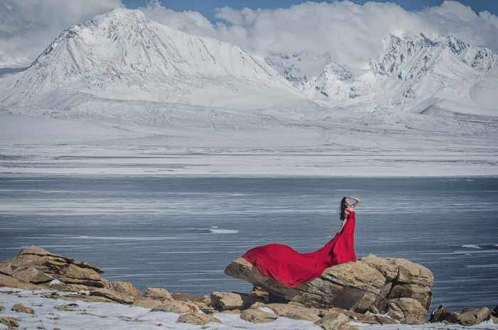 雪山婚纱照图片_丽江雪山婚纱照图片