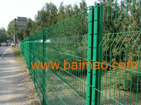 双边丝护栏网 框架护栏网 桃形柱护栏网 钢板网