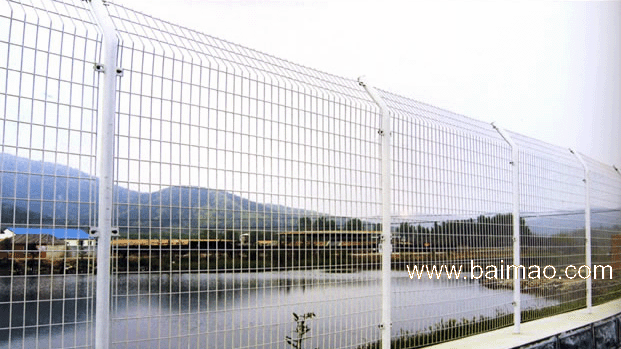 网栏，高速公路护栏，隔离网，围栏，栅栏，铁艺护栏