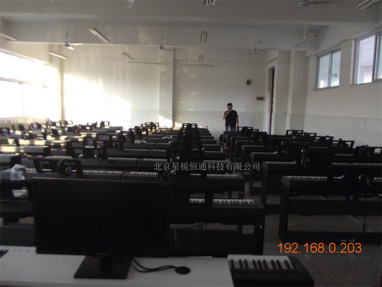 厂家直销 数码钢琴集体课音乐教学设备 电钢琴教室