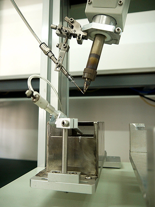 深圳PCB板**用自动焊锡机-**自动焊锡机器人-迈威