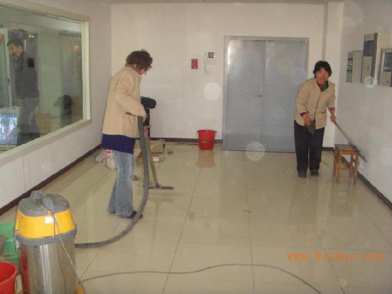 广西南宁市保洁公司 南宁油烟机清洗公司 地毯清洗