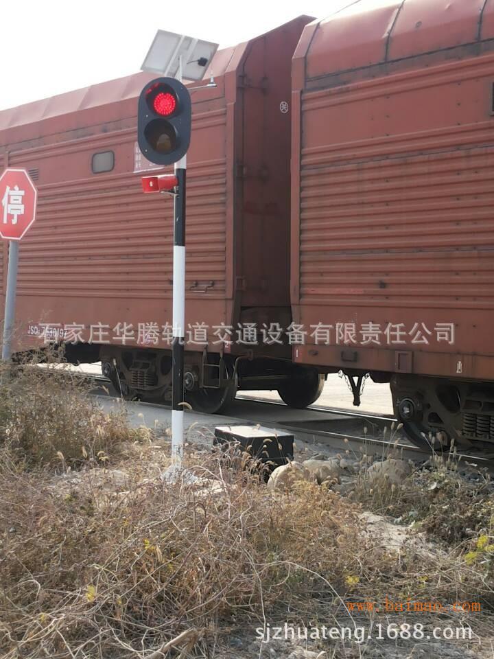 铁路预告信号机图片
