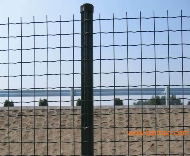 波浪形护栏网防爬网围栏网公路护栏河北护栏网厂家