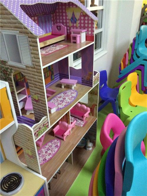 幼儿园书包柜、玩具柜、鞋柜，郑州幼儿园家具