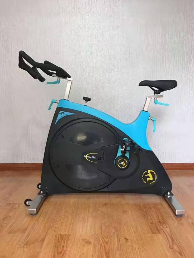 厂家直销动感单车室内健身器材S600单车商用健身车
