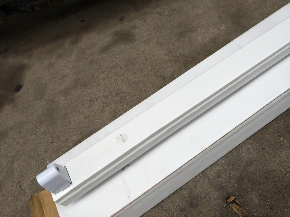 FA8灯脚2.4米单管支架LED灯管支架