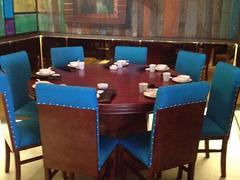 福州哪家供应的福州西餐厅桌椅品质**：**福州西餐厅桌椅、福州咖啡厅桌椅、福州餐厅桌椅