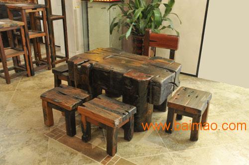 北京海淀红木家具回收、海淀户外家具户外实木桌椅回收