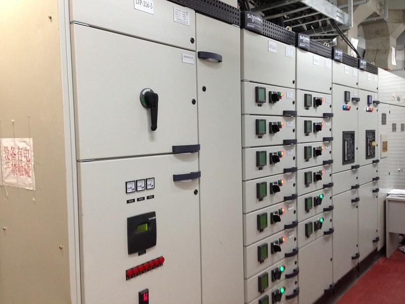 GCK型低压抽出式配电柜