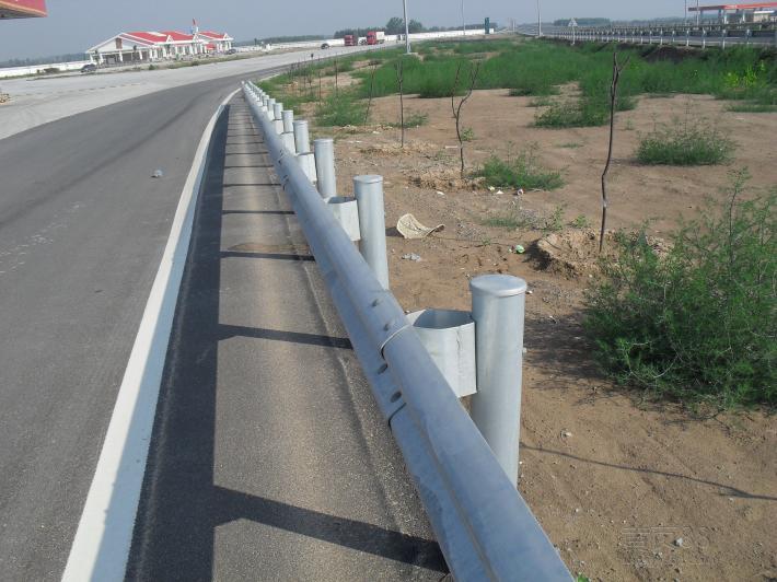 山西太原 大同 忻州厂家直销交通道路护栏 高速波形