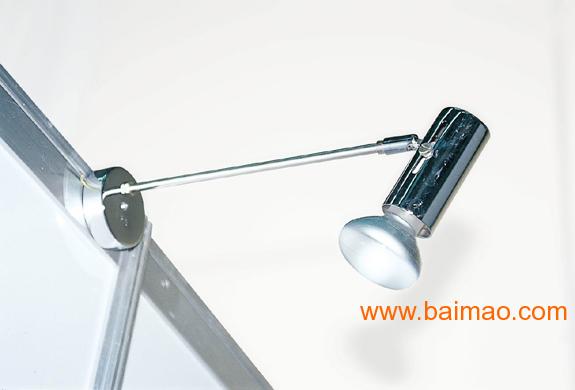 立欣展览铝材生产的灯具品种繁多，设计新颖！