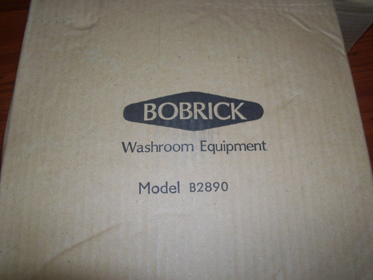 Bobrick B-2890 滚筒壁挂式卫生纸架