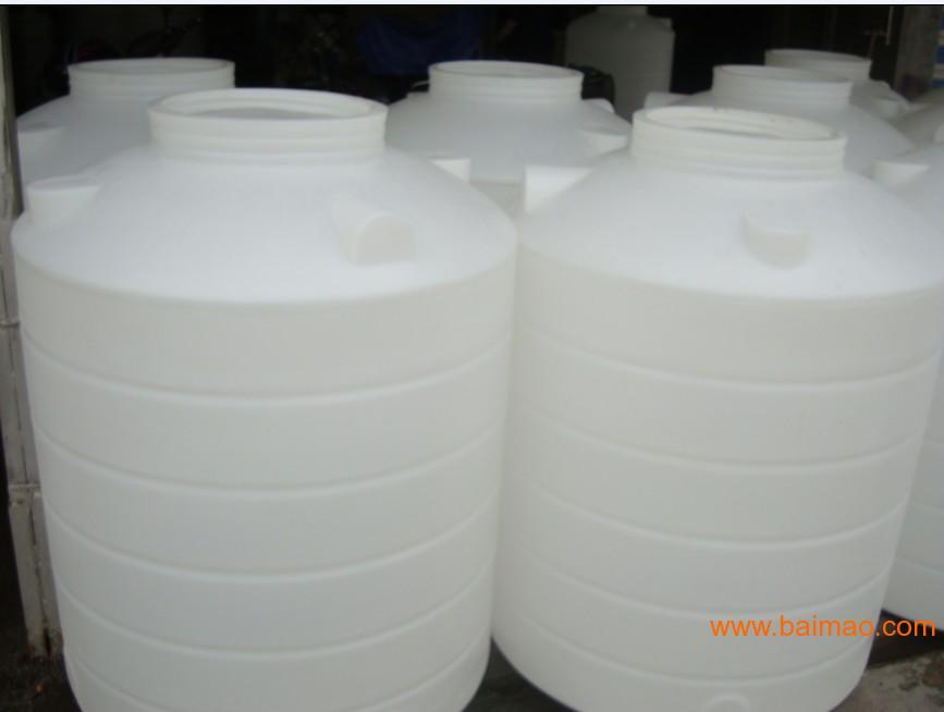 装**的桶 装水的水桶 楼顶用的水箱 塑料大水箱