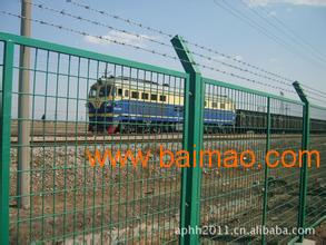 供应铁路护栏网适用于多种复杂环境