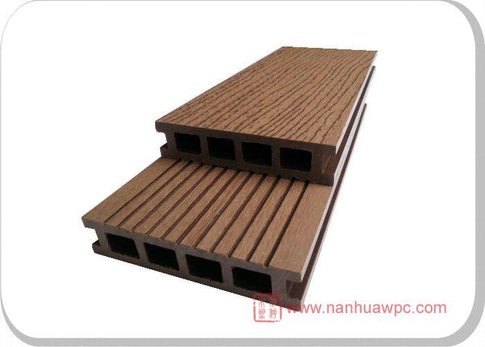 供应135*25B塑木中空板、防水防蛀地板