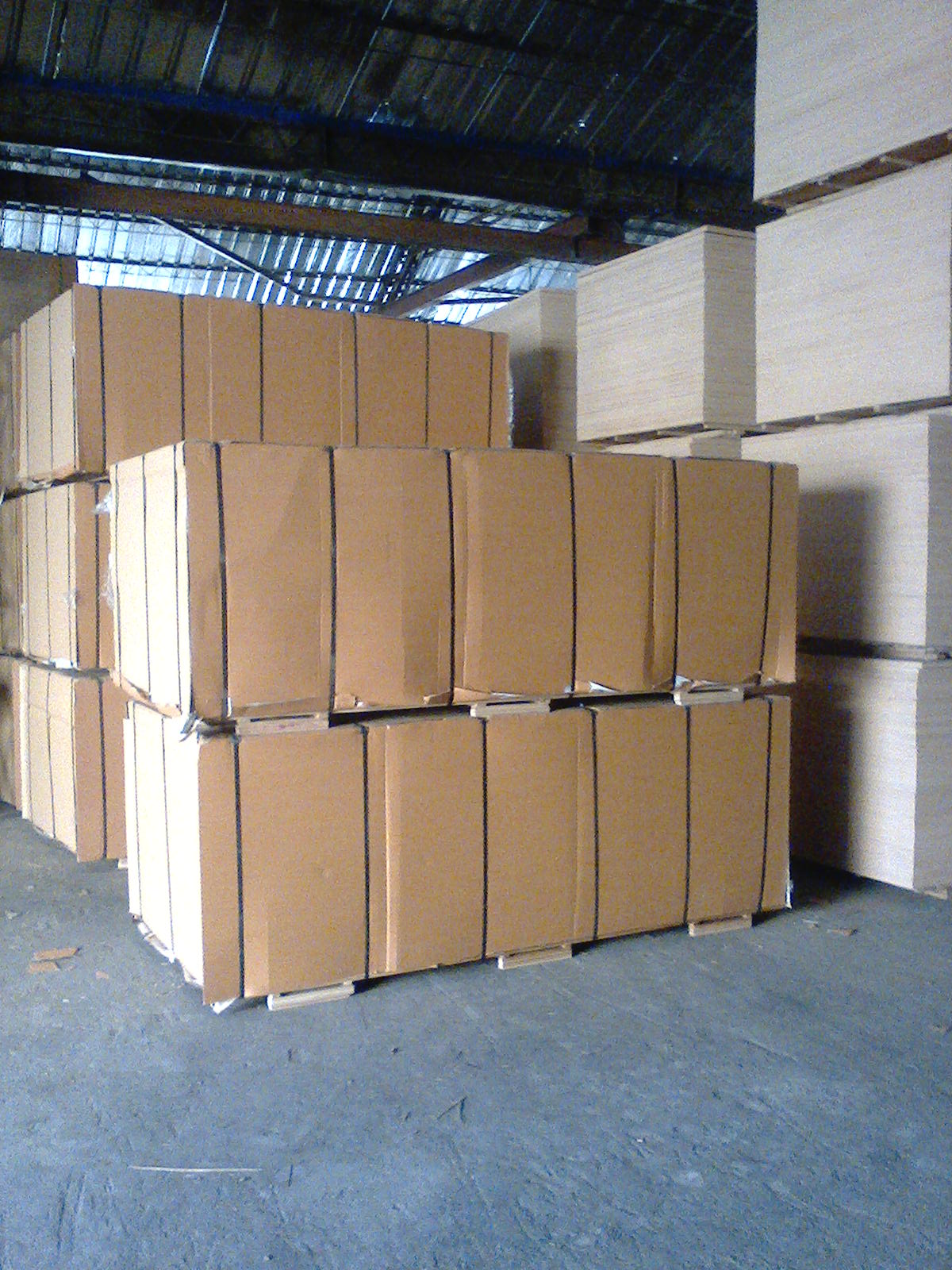 集装箱地板生产厂家山东临沂鸿运木业厂家批发供应商