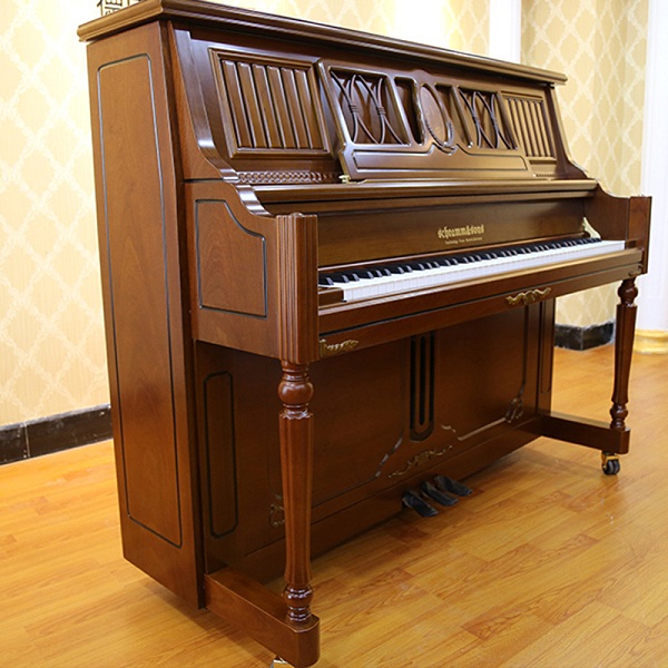 德国舒楠钢琴