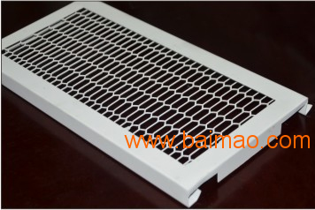杭州拉网铝单板用纯铝或合金铝生产，强度高，经久耐用