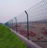 供应双边丝浸塑铁丝网围栏低价位简易护栏
