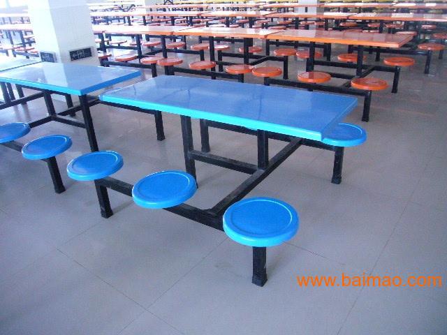 东莞自产自销食堂餐桌椅  整洁美观玻璃钢餐桌椅
