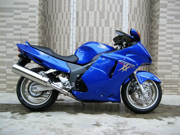 本田CBR1100XX摩托车批发价格：4300元