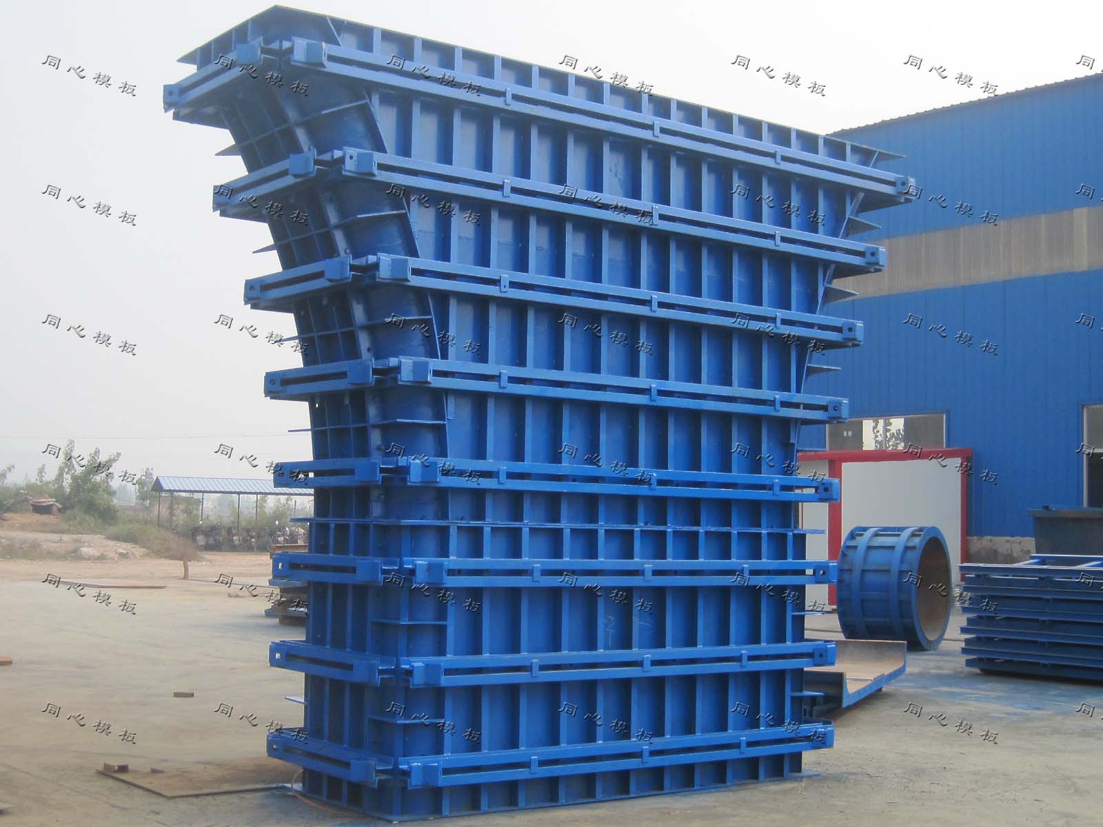 供应山东东泰花瓶墩柱模板厂家/批发/供应商