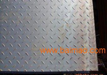 苏州花纹板Q235B热轧防滑花纹钢板