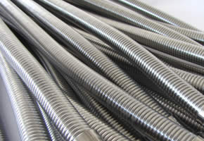 德冠橡塑常年供应各种规格的金属软管