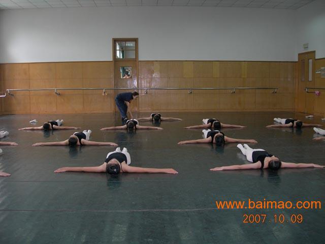 PVC**舞蹈练功房地板；舞蹈练功房运动地板