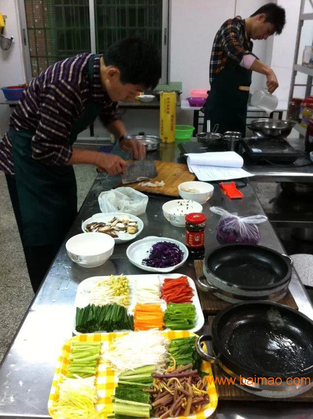 学做正宗**的韩国石锅拌饭技术就去有实力的培训机构