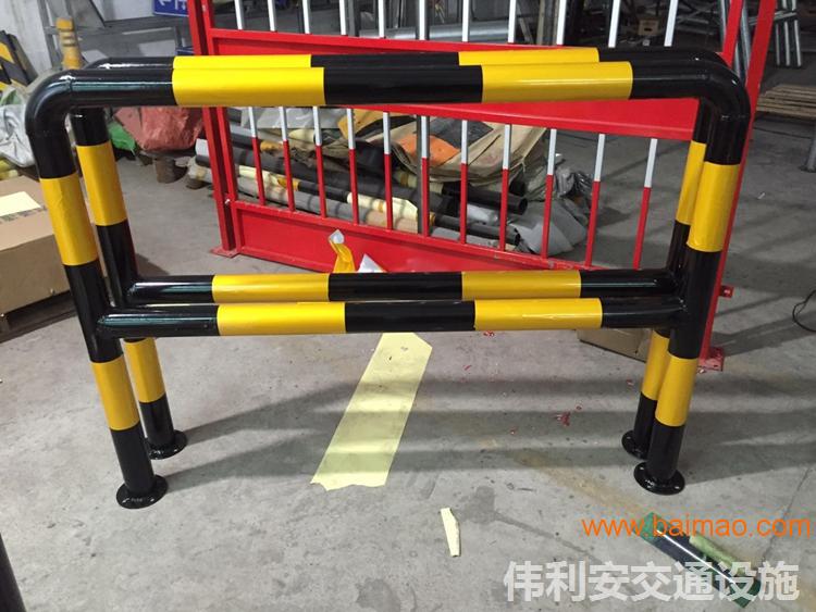 深圳厂家定做镀锌管护栏围栏挡车护栏防撞栏交通设施