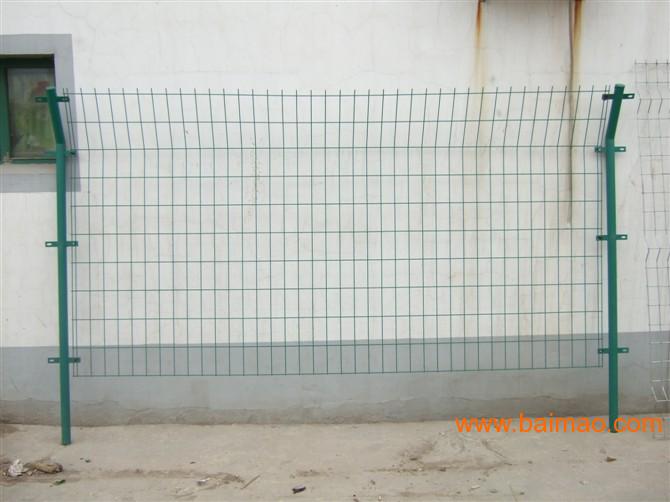 果园护栏网 养殖场护栏网 双边丝护栏网 焊接网护栏