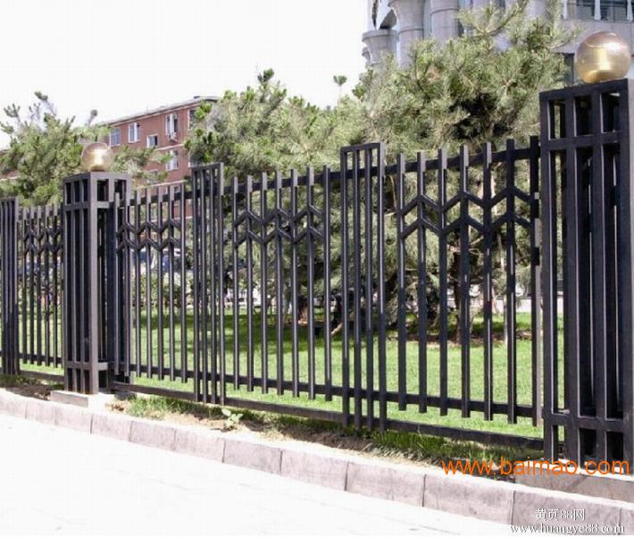 天津伟业制作安装:围栏,护窗,楼梯,护栏,铁艺门