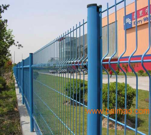 护栏网规格/高速公路护栏网生产厂家