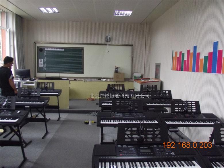 供应 幼儿**电钢琴实训室设备 职业技术学院电钢琴