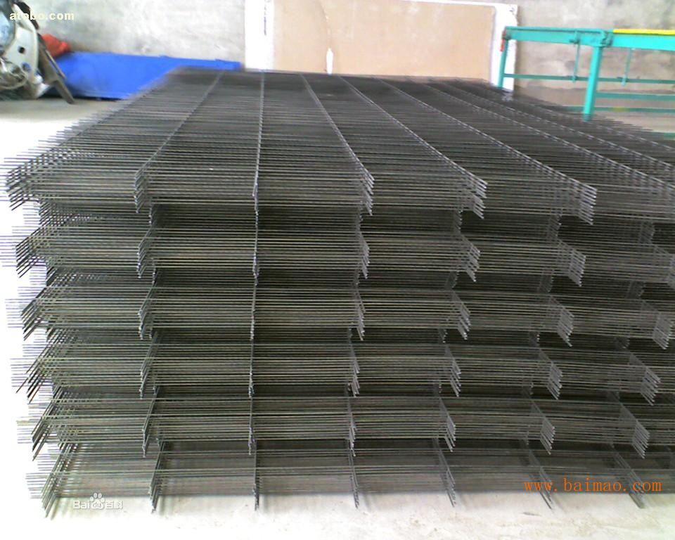 新型电焊网片厂家：河北**铁丝电焊网片价格