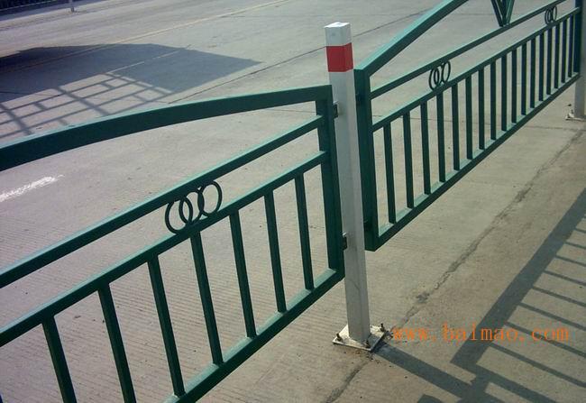 加工 武汉 东西湖**护栏，交通护栏，道路防护栏