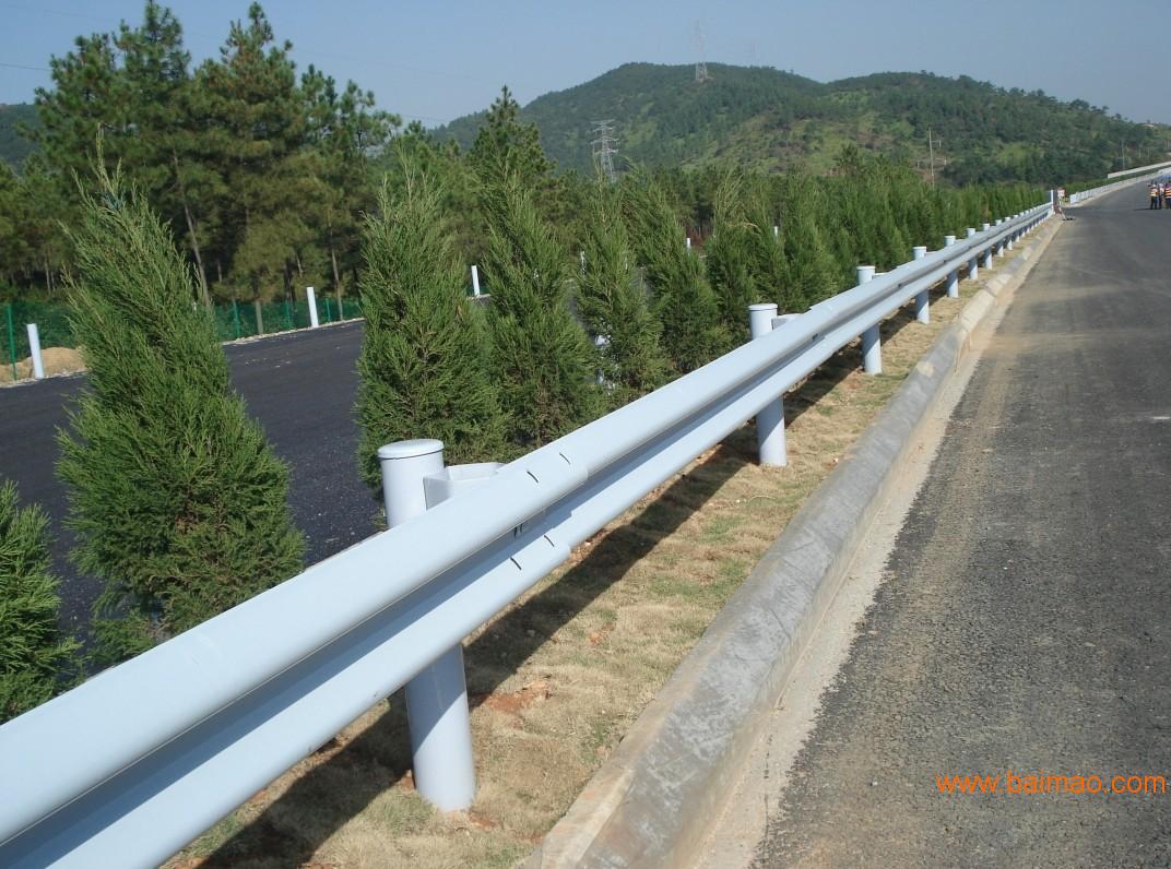 宜昌厂家直销高速公路波形护栏板