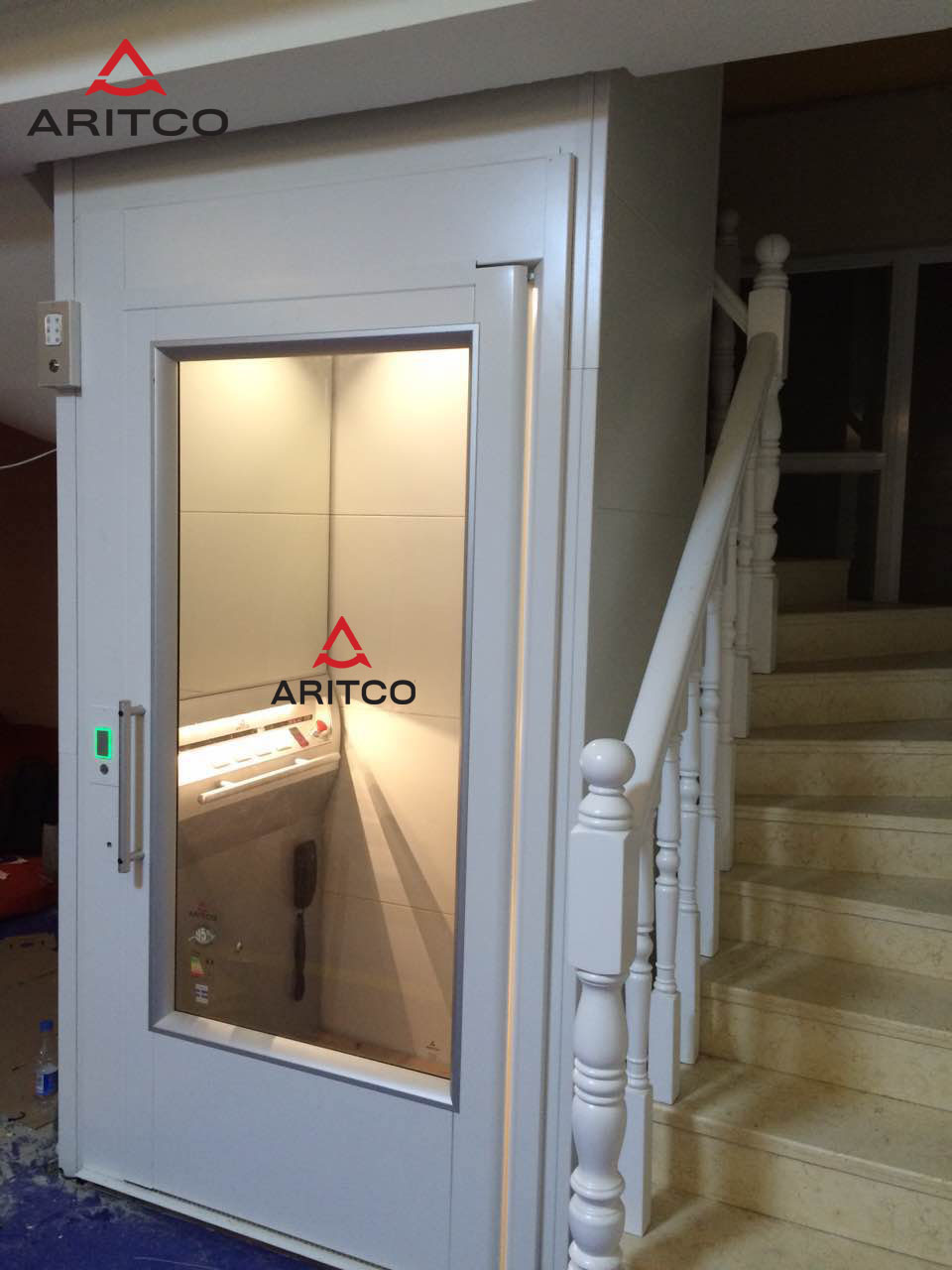 **产自瑞典原产地自带一体化钢结构井道:ral9016米白色钢板或观光玻璃