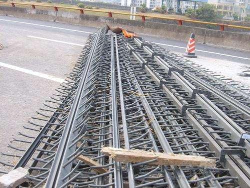 公路桥梁伸缩缝安装施工方法