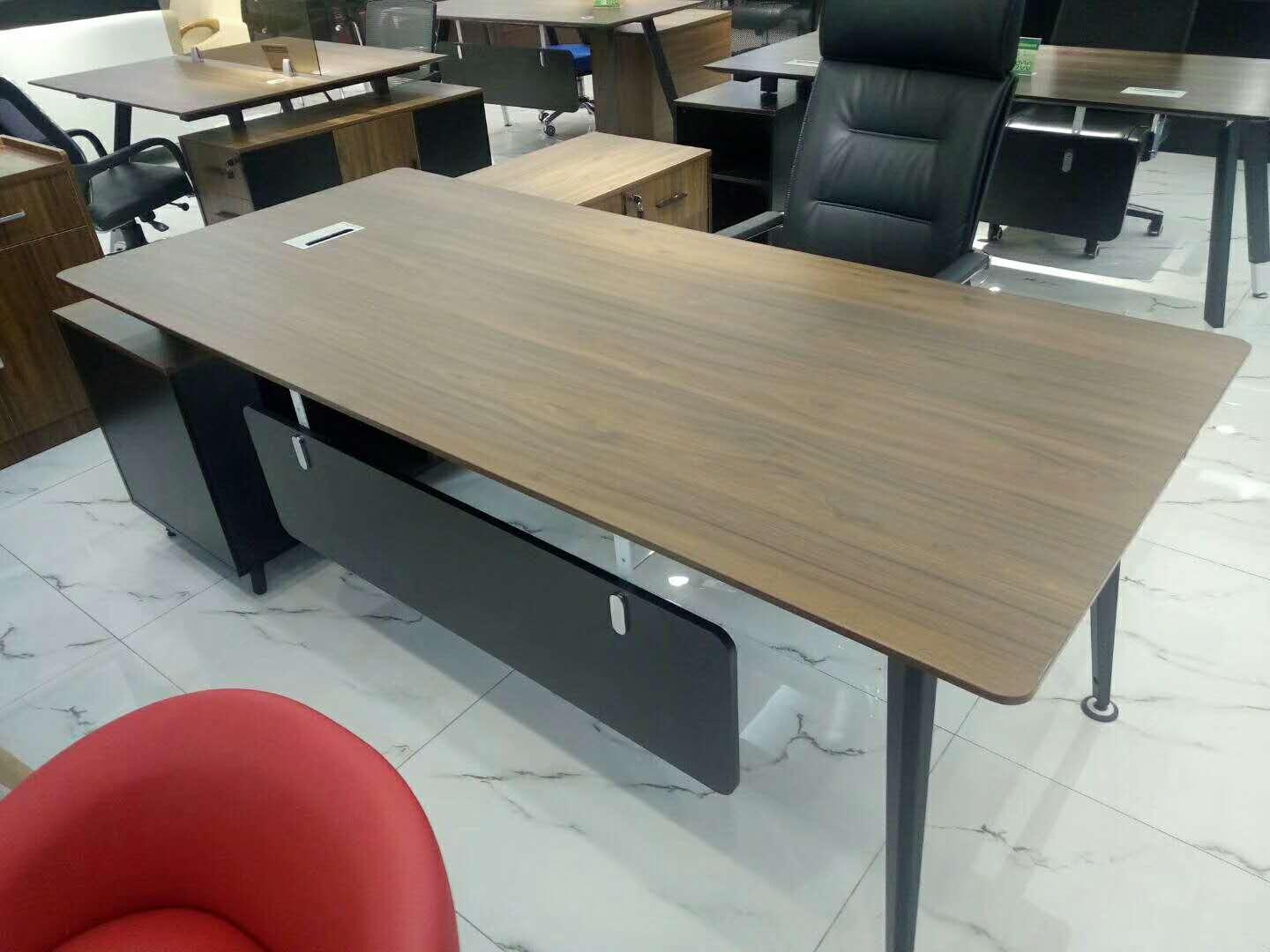 天津同辉办公家具厂家定做简约办公桌样式时尚老板台款