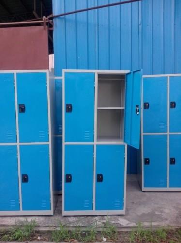 深圳带门带锁员工储物柜生产厂家 八门员工更衣柜尺寸
